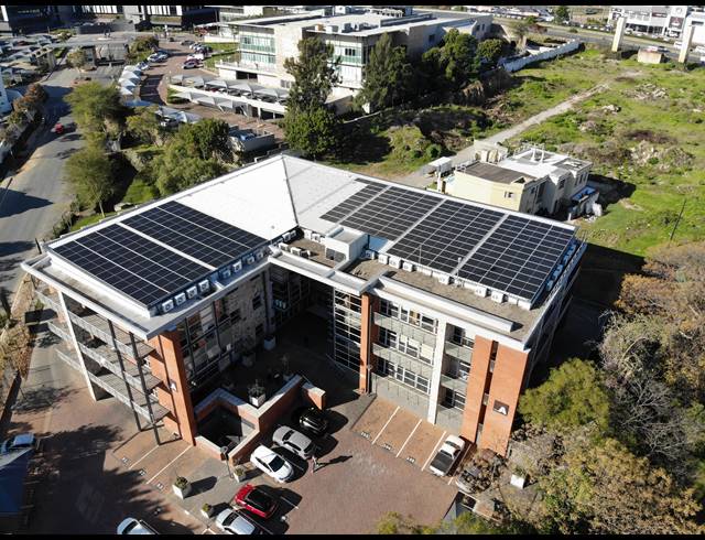 296M² OFFICE TO LET IN BRYANSTON